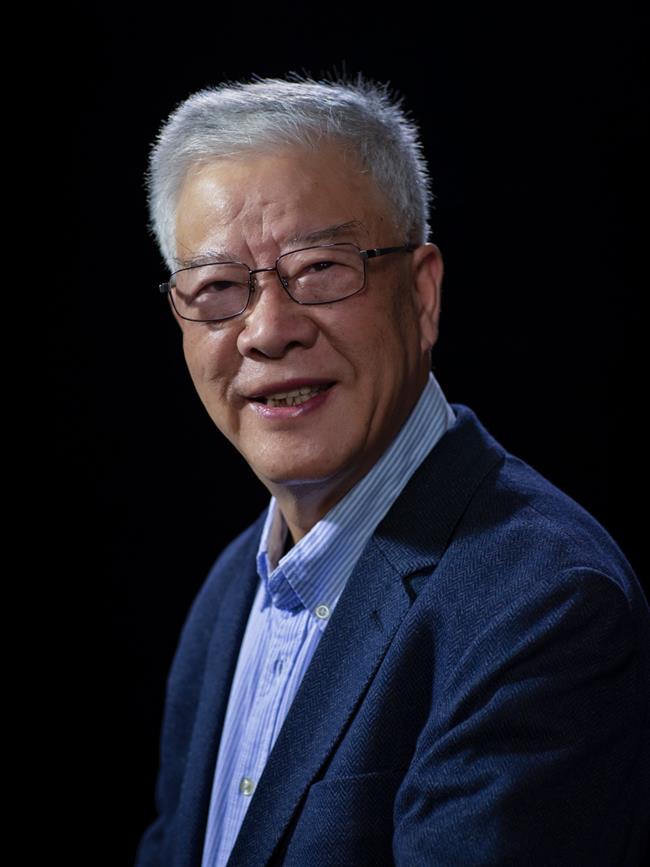 个人照片.jpg 个人照片.jpg