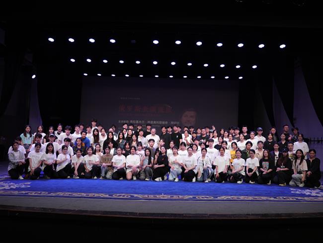 C9709C9FBBF595F542B3833B68F96F50.jpg C9709C9FBBF595F542B3833B68F96F50.jpg