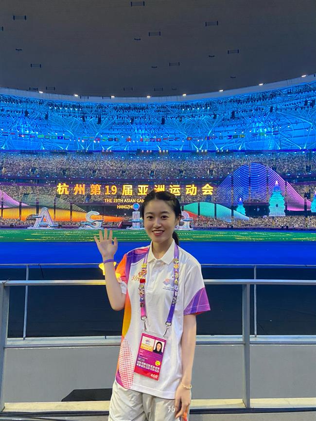 陈易新1.jpg 陈易新1.jpg