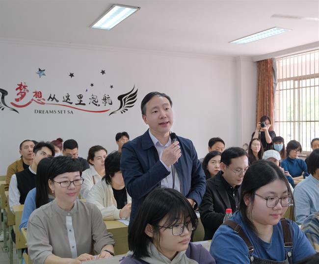 夏书记讲话.jpg 夏书记讲话.jpg