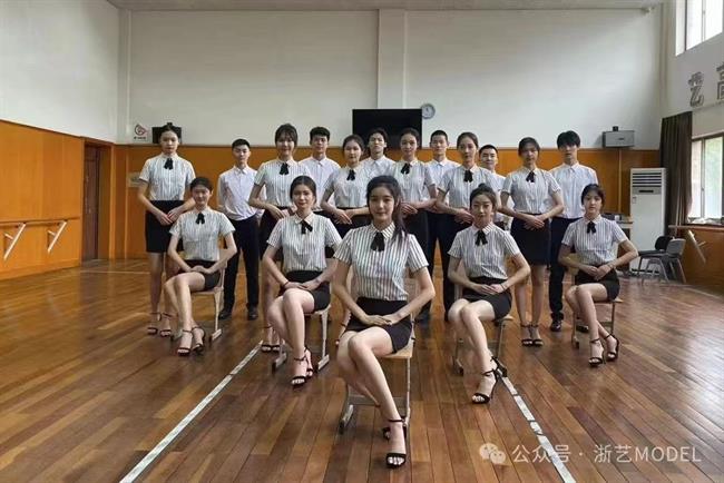 08908e6ec5936536e90256392d973b9.jpg 08908e6ec5936536e90256392d973b9.jpg